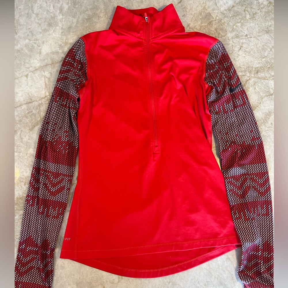 Nike dry fit half zip shirt, medium